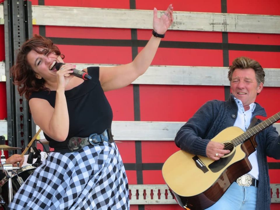 Black Albinos & Friends boekt u bij www.kwekel-evenementen.nl